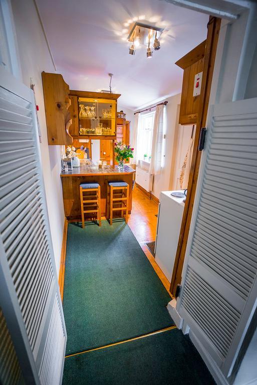 The Small House Listowel Bagian luar foto
